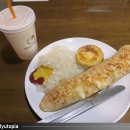 2021.2.23. 치즈앤도우(서초역 롯데마트) / 불고기 베이크와 에그타르트, 후레쉬 샐러드와 페퍼로니...