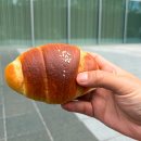 소금이의사진공방 | ETF 베이커리 더현대;1,990원 소금빵 맛있을까? 주말 웨이팅, 가격, 맛 후기