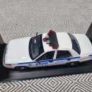 1:18 오토아트 포드 크라운빅토리아 NYPD MBW Led튜닝작 팝니다. 이미지