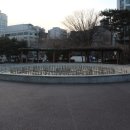 야외음악당입구 화장실 이미지