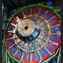 CERN LHC 강입자 충돌 실험 - 지구자기장의 160000 배(십육만배)!! 이미지