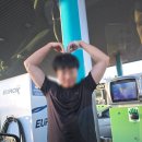 꽃피는약국 | 왜들 그리 다운돼 있어, 뭐가 문제야 허니콤보를 먹어봐