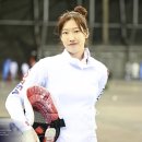 (혐 주의) 방금 펜싱 아시아선수권 여자 에페 단체 결승전에서 나온 중국의 비매너 반칙.gif 이미지