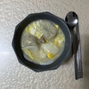 투썸플레이스 도마네거리점 | 1월 일상 - 투썸 생딸기 듬뿍 라떼, 성삼당부띠끄 딸기요거롤, 서브웨이 터키 베이컨 아보카도 샌드위치...