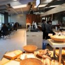 더이스트씨하우스 이미지