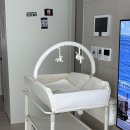 코끼리파파 | 튼튼한 다리, 트롤리 필요 없는 넉넉한 수납력 <두리 기저귀 갈이대> 찐 사용 후기