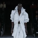 봄, 여름 살롱 이미지