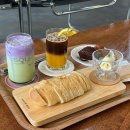 카페쏠 - 논산시 시민로 275 | 경산 카페: 버터떡, 우베 디저트가 있는 족욕 가능한 신상대형카페 쏠 바이 자이언트트리 후기