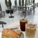 까치울역 5번출구 | [부천 까치울 카페] 까치울역 근처 루프탑 있는 대형 베이커리카페 ‘시시’ 후기/메뉴,주차 정보