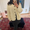 무드 핸드 | [모데스트무드] Handmade Grandma Cardigan Ivory 핸드메이드 그랜마 가디건 아이보리 후기