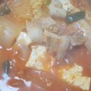 엄마네생고기김치찌개 이미지