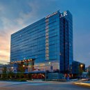 매리어트 호텔(Marriott Hotel)과 르네상스 호텔(Renaissance Hotel)의 차이 이미지