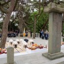 윤흥신장군 동상 이미지