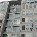 신한은행 횡단보도 앞 이미지