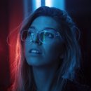 안경을 찾는 사람들 이미지