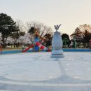구드래조각공원 분수대 이미지