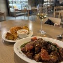 워터빌딩 | 서울역 맛집 제이드앤워터 서울역점 후기 와인 한잔과 청첩장 모임하기 좋은 레스토랑