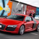 Audi R8 e-tron first drive review 이미지
