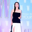 미소머금고 이미지