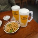 차칸치킨 | 합정감성술집 로얄호프치킨 합정점 치킨도 맛있고 분위기좋은 술집