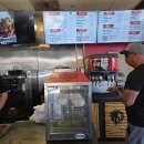 베어랜드 민박 | 엘에이 여행에서 맛집 단 한 곳만 간다면? 무조건 Matiki Island BBQ