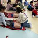 더푸르네유치원 이미지