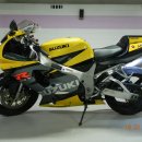 ...GSX-R750 깨끗한 노란색 슬라드 팝니다..^^ 상태좋아요 이미지