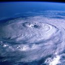 우리나라에 엄청난타격을 주었던 대표적인 태풍 3개 . JPG 이미지