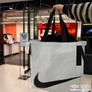 팀버울프코리아(주) | 나이키 줌 보메로5 퓨어플래티넘 225(HQ0458-001) 솔직후기!(feat. 에어포스 사려다가 줌보메로 사버렸넹)