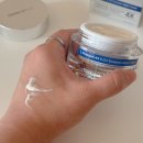 에이(A)플러스 | 주름개선에는 덤에이플러스 프리미엄 4X EGF 엑소좀 나이트 크림 후기