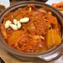 엄마손토스트 | 부산 송정 맛집 엄마손대구탕 돼지고기 묵은지 김치찜 송정해수욕장 아침 식사 밥집