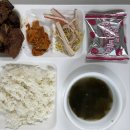 2023.06.15-기장밥,소고기 미역국,돼지갈비찜,농나물맛살무침,볶음김치,후레쉬베리 이미지