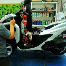 야마하 트리시티125 LED 튜닝 및 휠캡,발판 커스텀 작업 이미지