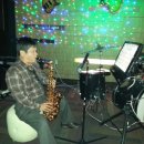 카페 연주 이미지