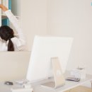 자세교정 스트레칭 이미지