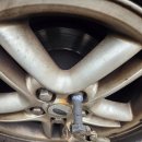 기웅종합볼트공구 | 차량 휠 락볼트 제거 후기｜용접 방식과 휠 손상 가능성!