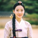 긴 땋은 머리와 금수 이미지