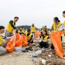 하나님의교회(안상홍),보령 원산도 해수욕장 지구환경 보호활동 플라스틱발자국 줄이기 캠페인 동참 이미지