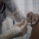 아스트라제네카 AZ 코로나19 잔여 백신 0, 3040 세대 접종 대상 확대후 비교 접종 급증 이미지