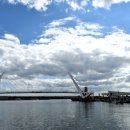 해상공원 분수대 위 이미지