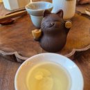 차와 함께 힐링 이미지