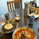 여름의 열기 그 아찔한 향에 홀린듯 취해서