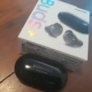 팝니다 2개 있어요 - 팔아요 - Samsung Galaxy Buds+ / Samsung Galaxy Buds Live 이미지