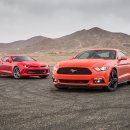 2016 쉐보레 카마로 RS (2.0T) vs 2016 포드 머스탱 에코부스트 (2.3T) 이미지