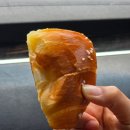 짬뽕아저씨 | 경남 사천 빵집 더 사올걸 후회하는 소금빵 맛집 두팡베이커리 예약 필수