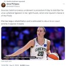 WNBA 파이널 4차전에서 당한 엄지손가락 부상 회복을 위해 척골측부인대 수술을 받은 사브리나 이오네스쿠 이미지