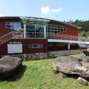 고인돌 보호각 이미지