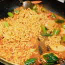 대성식품 | 전주 한옥마을 노포 분식 맛집 대성식품