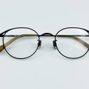 아웃오브프레임 이미지