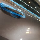 차 닦는 신사 이미지